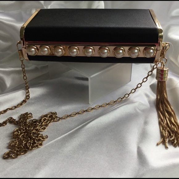 Gold Metal Frame Black Leatherette Fashion Clutch Bag - Picture 2 of 11